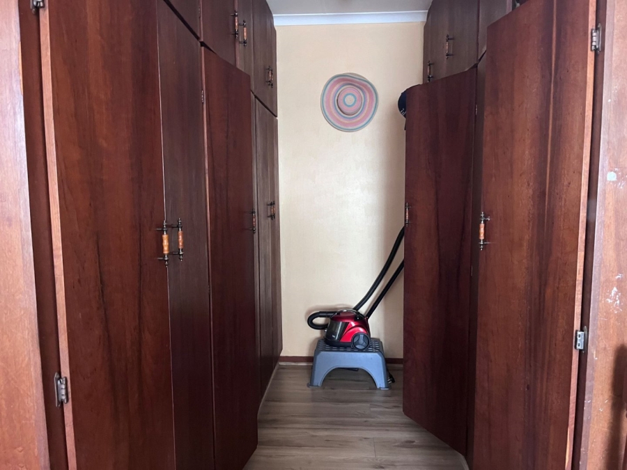 3 Bedroom Property for Sale in Heiderand Western Cape